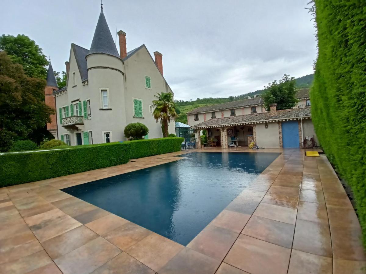 Bed and Breakfast Au Fond De La Cour Veyre-Monton Экстерьер фото