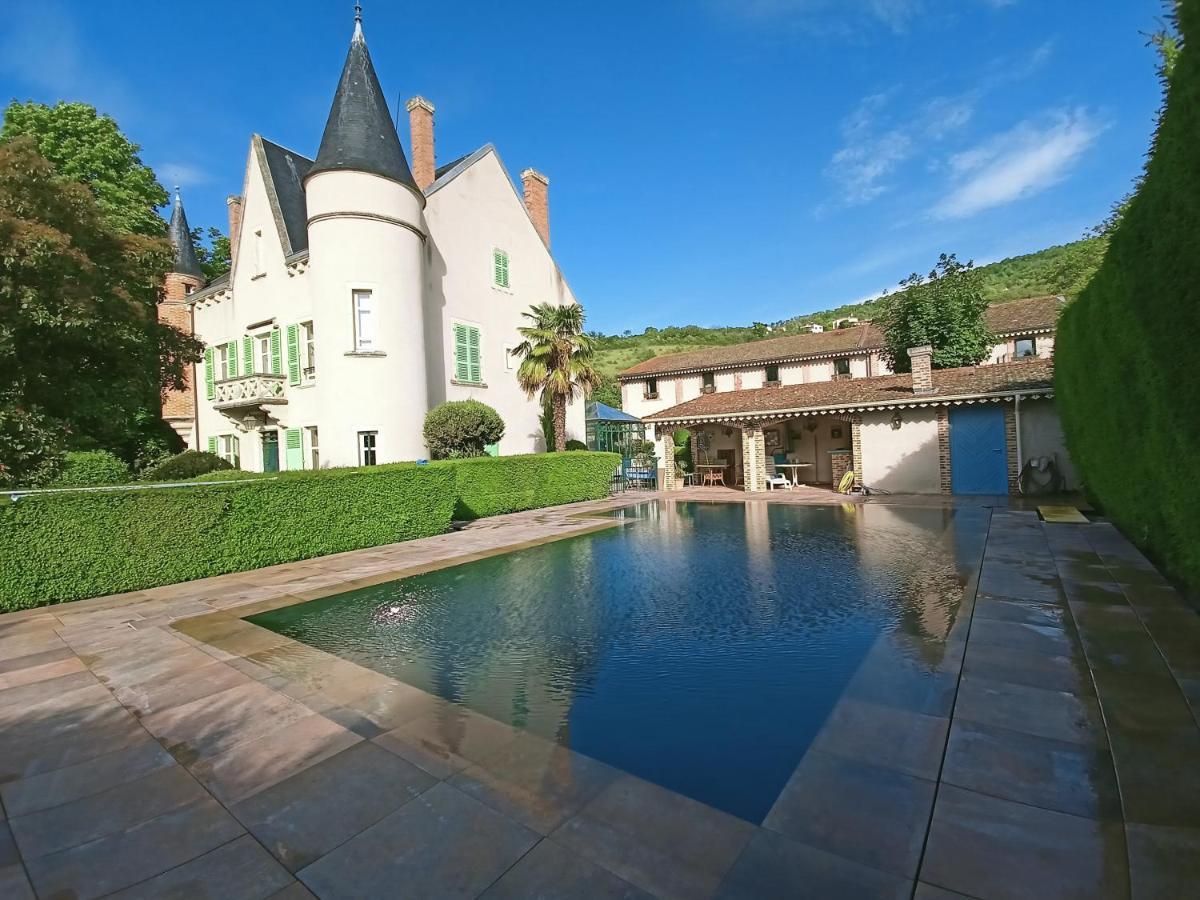Bed and Breakfast Au Fond De La Cour Veyre-Monton Экстерьер фото