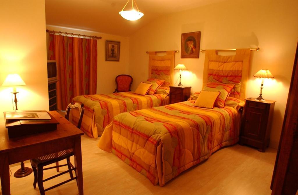 Bed and Breakfast Au Fond De La Cour Veyre-Monton Номер фото